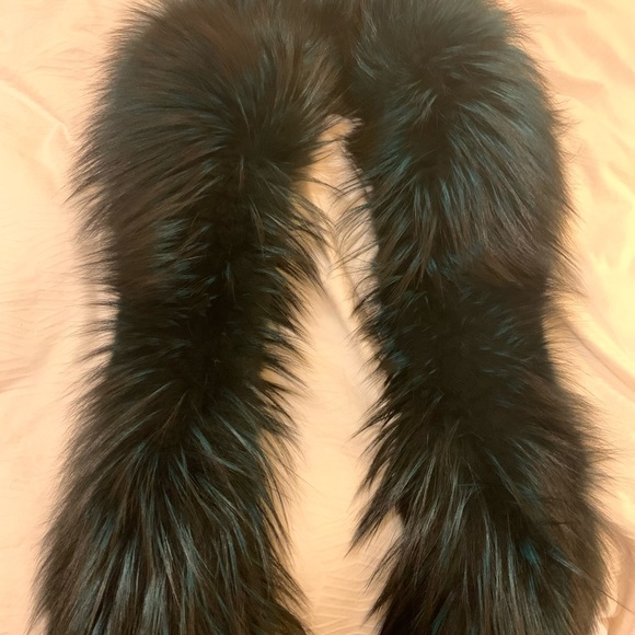 Carmen Marc Valvo Couture Fur Wrap O/S - Picture 4 of 5